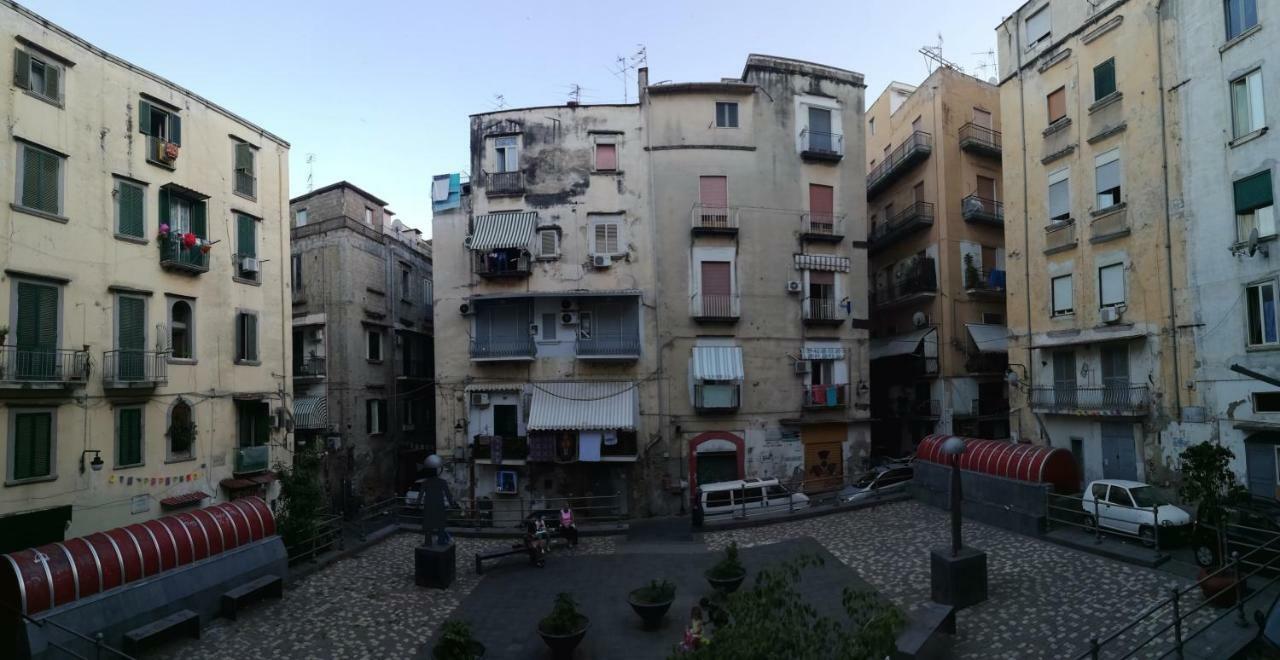 Goditi Napoli المظهر الخارجي الصورة